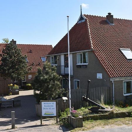 Hotel Dichtbijzee Oosterend  المظهر الخارجي الصورة
